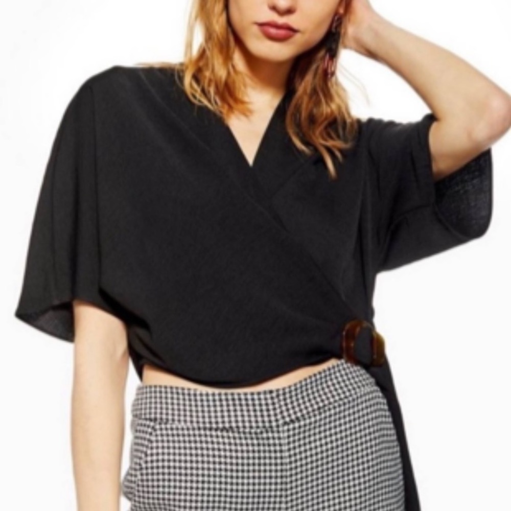 TOPSHOP BLACK WRAP BUCKLE CROP TOP